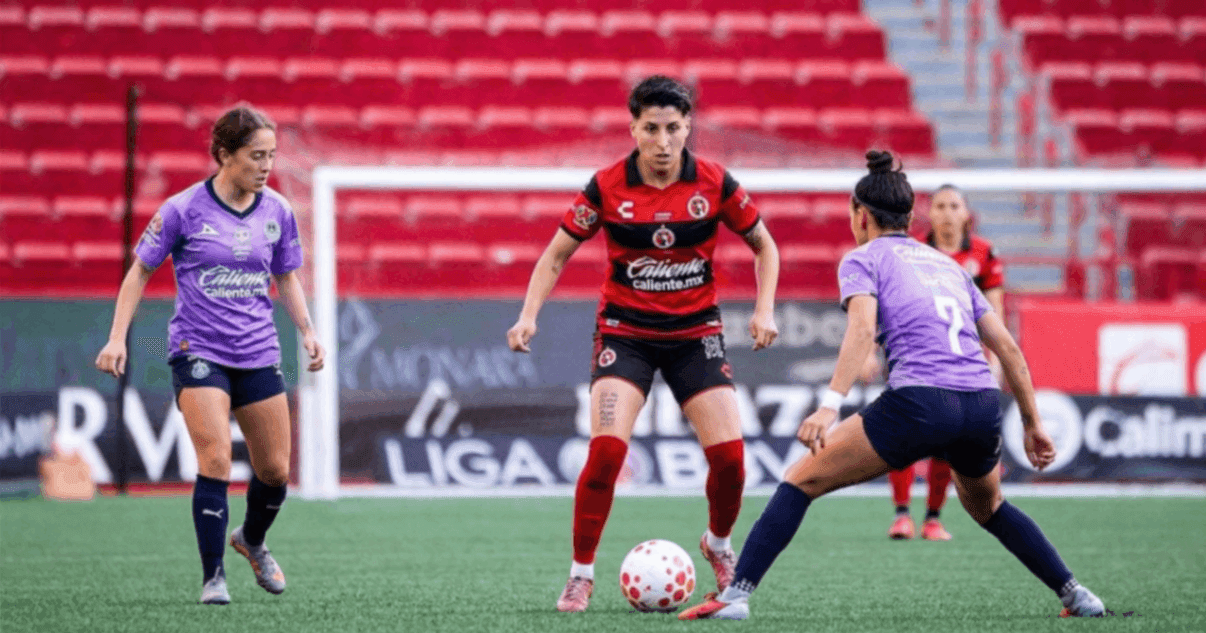 Chivas Femenil deja escapar el triunfo en el último suspiro y Tijuana rescata un punto en la frontera
