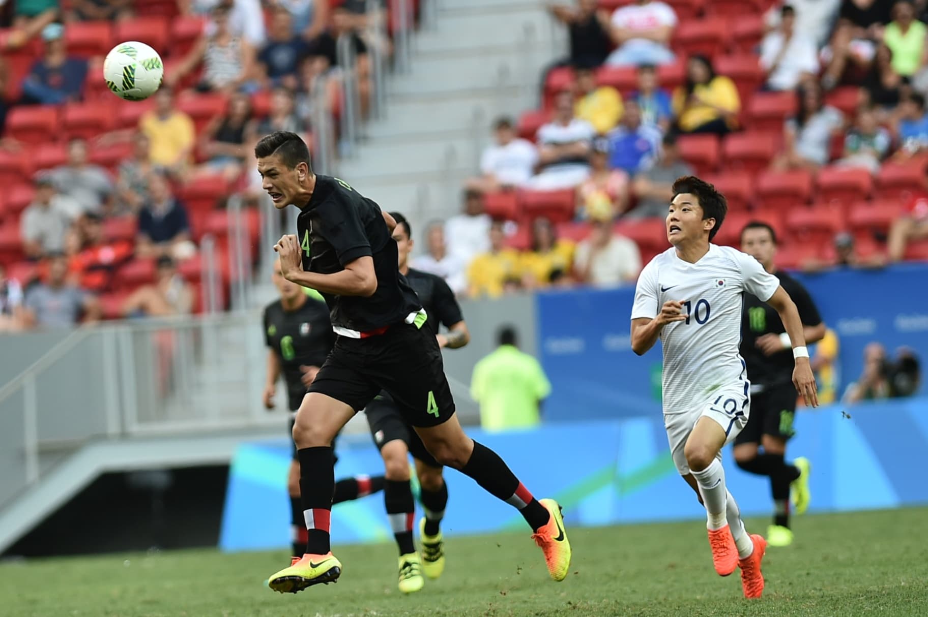 Bombazo: César Montes volvería a un grande de Liga MX tras el Mundial