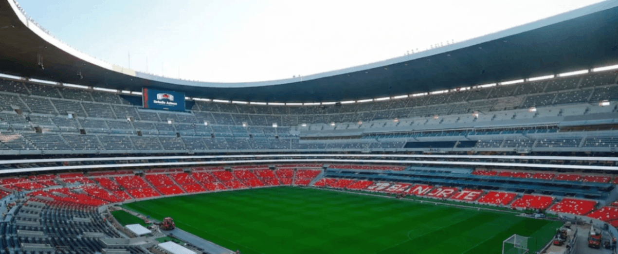 México pone a prueba su paso perfecto ante una Canadá que también sueña con la final
