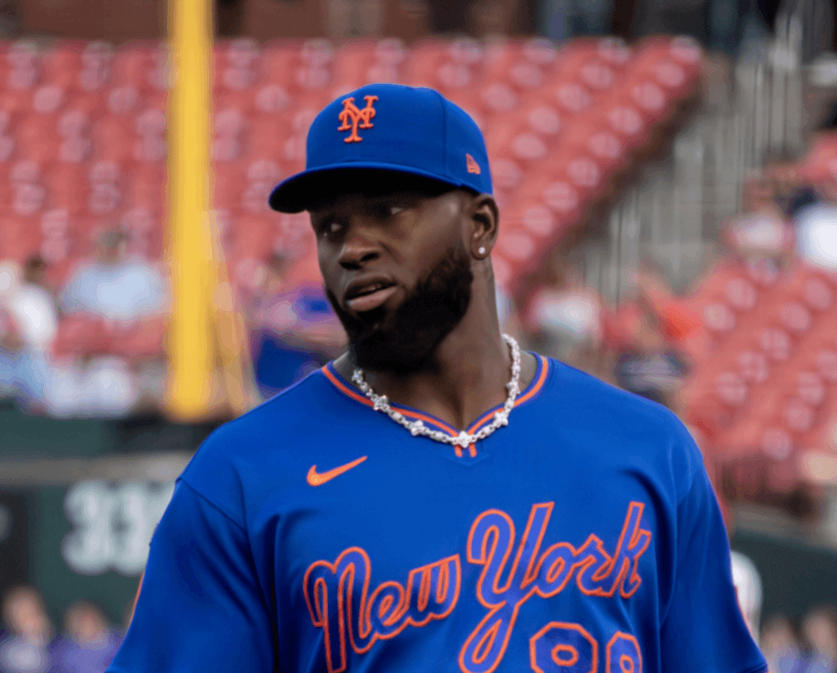 Luis Robert Jr. cae lesionado y expone la fragilidad estructural de los Mets